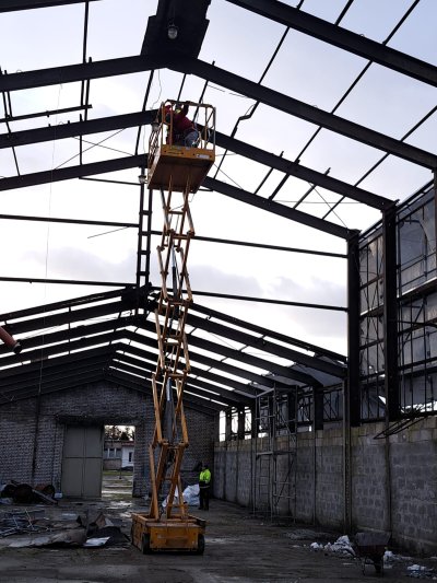  / 9.  Budowa stacji  badwczo-dydaktycznej Grzmiąca